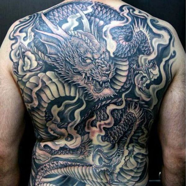 Tattoo Long khó tính kín lưng