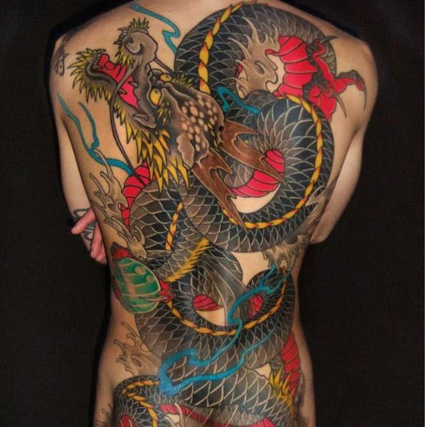 Tattoo Long kín sống lưng nhật cổ