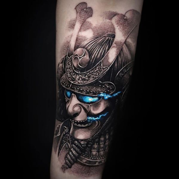 Tattoo samurai cánh tay đẹp