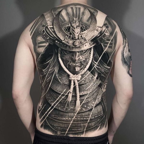 Tattoo samurai kín lưng