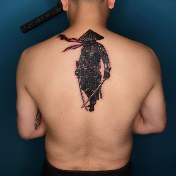 Tattoo samurai sau gáy