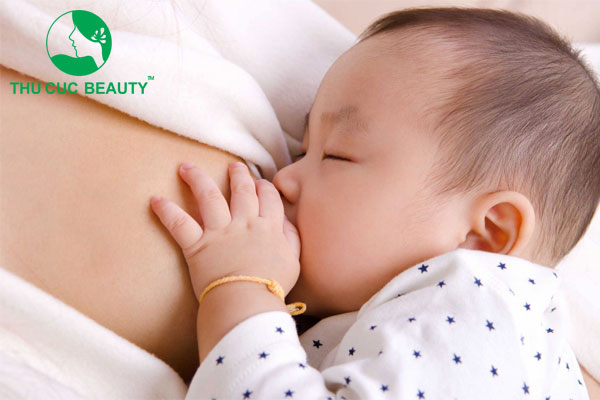 Đang cho con bú có cắt mí được không?