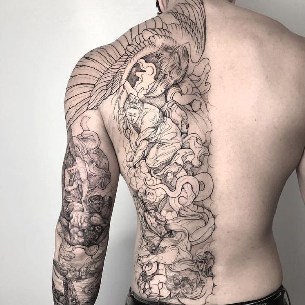 Tattoo nửa lưng đơn giản đẹp cho nam