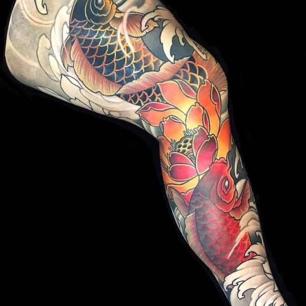 Tattoo con cá chép full chân