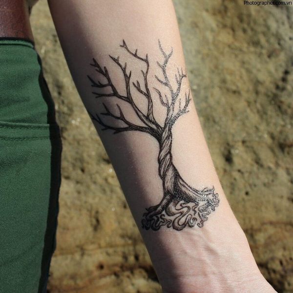 Tattoo cổ tay phái nữ ý nghĩa