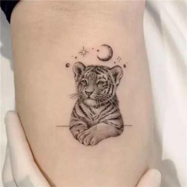 Tattoo con cái hổ cute