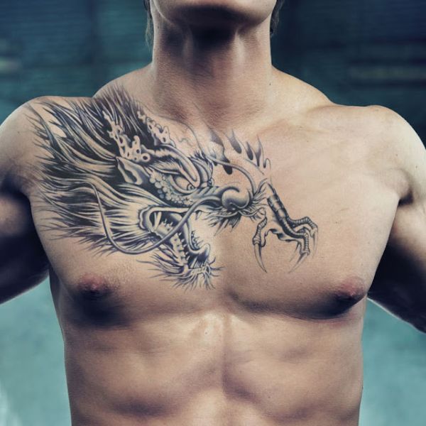 Tattoo đầu rồng ở ngực