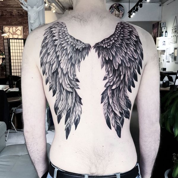 Tattoo đôi cánh lưng chất