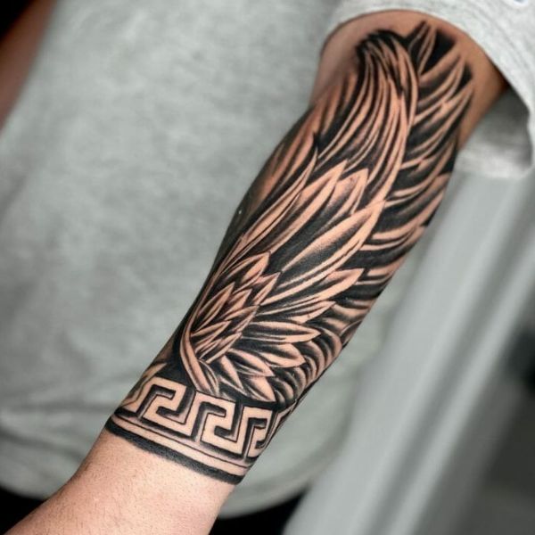 Tattoo đôi cánh nam