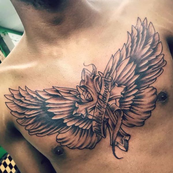 Tattoo đôi cánh ngực nam