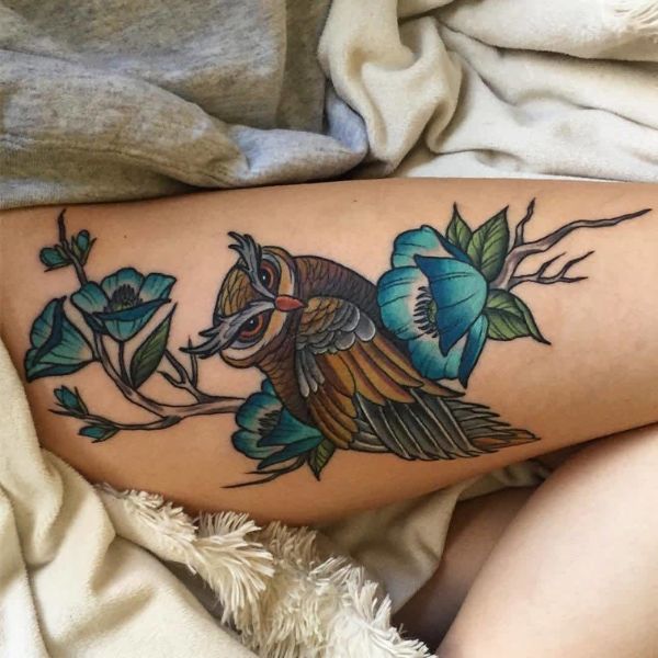 Tattoo đùi chim chích