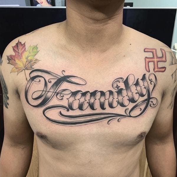 Tattoo family ở ngực nam