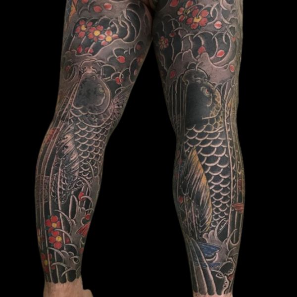 Tattoo full chân cá chép vàng 