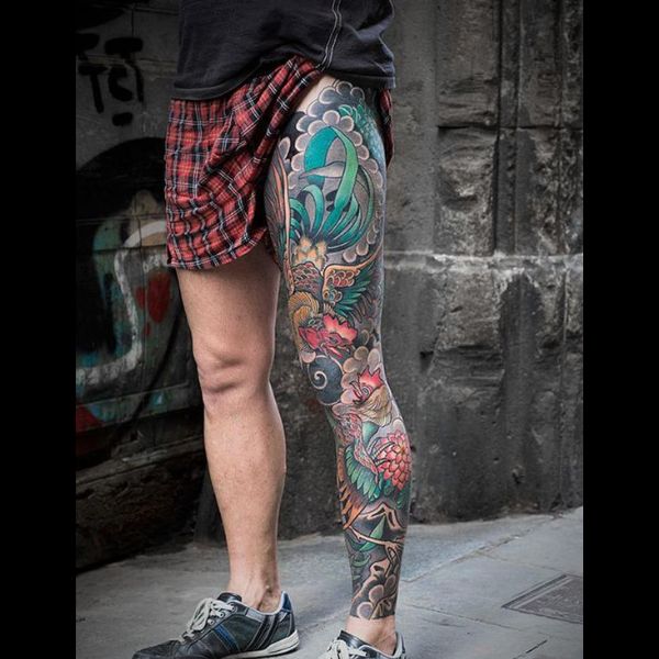 Tattoo gà full chân