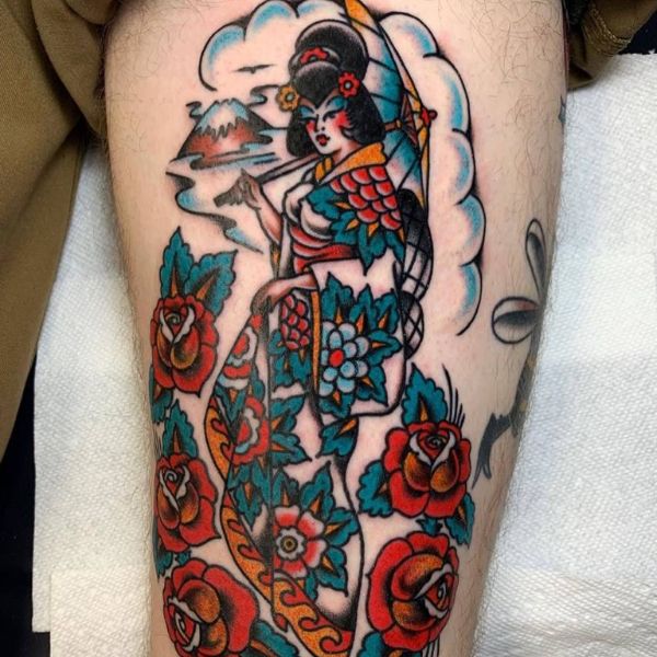 Tattoo geisha và hoa hồng
