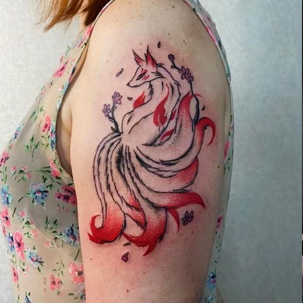 Tattoo hồ ly ở bắp tay
