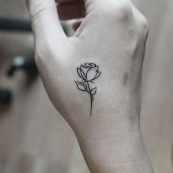 Tattoo hoa hồng đơn giản