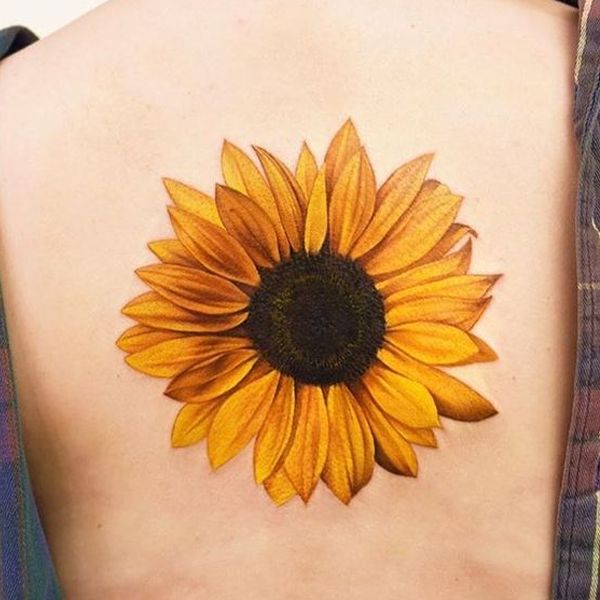 Tattoo hoa hướng dương cho nữ