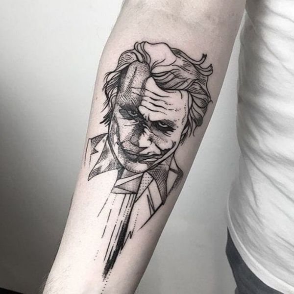 Tattoo joker trắng đen