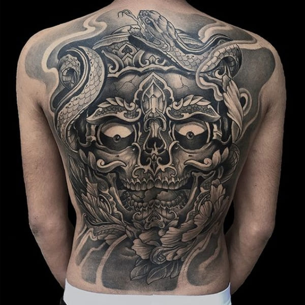  Tattoo mặt quỷ châu âu kín lưng