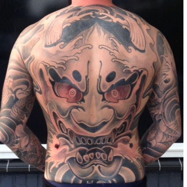  Tattoo mặt quỷ kín lưng không màu