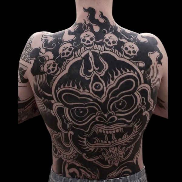 Tattoo mặt quỷ mahakala kín lưng