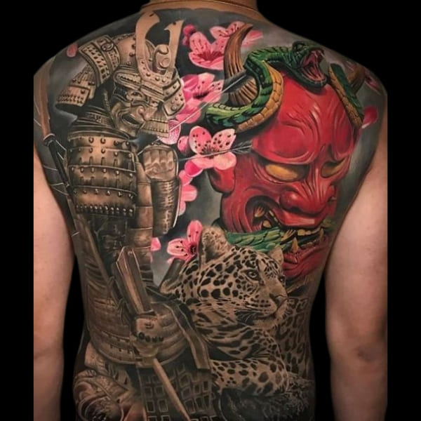  Tattoo mặt quỷ và samurai kín lưng