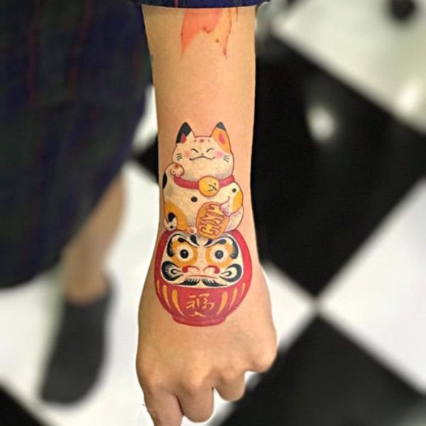 Tattoo mèo thần tài mini bàn tay