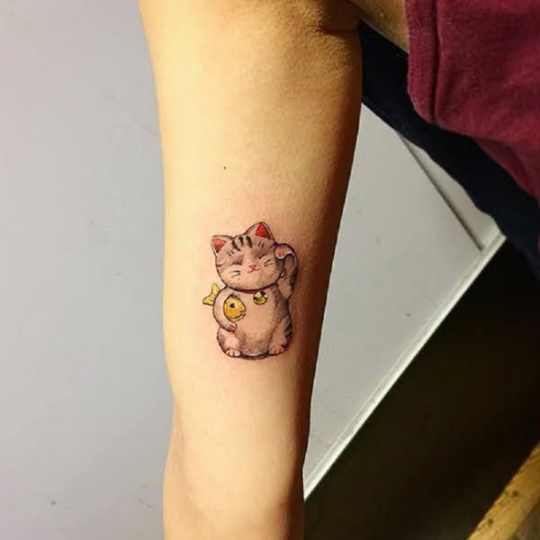 Tattoo mèo thần tài mini bắp tay
