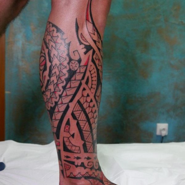 Tattoo ở bắp chuối phái nam đẹp