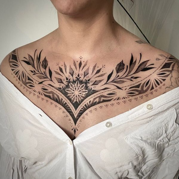 Tattoo ở ngực cho tới phái nữ siêu đẹp
