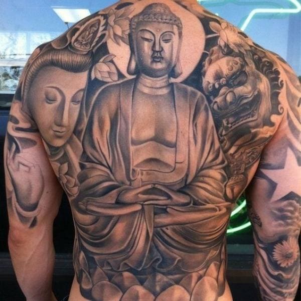 Tattoo phật đẹp ở lưng