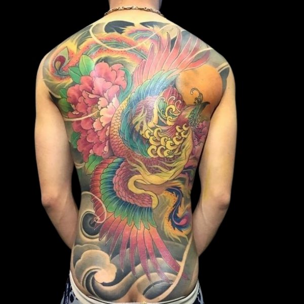 Tattoo phụng hoàng kín sống lưng đẹp tuyệt vời nhất đem màu