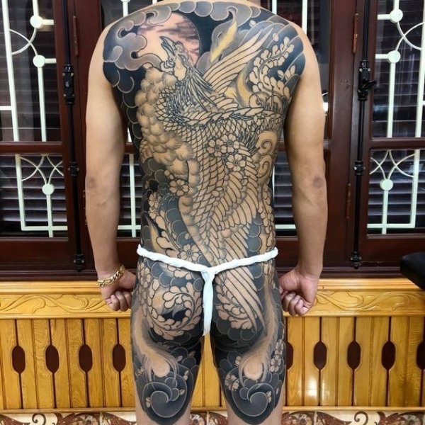 Tattoo phượng hoàng lửa kín lưng đẹp