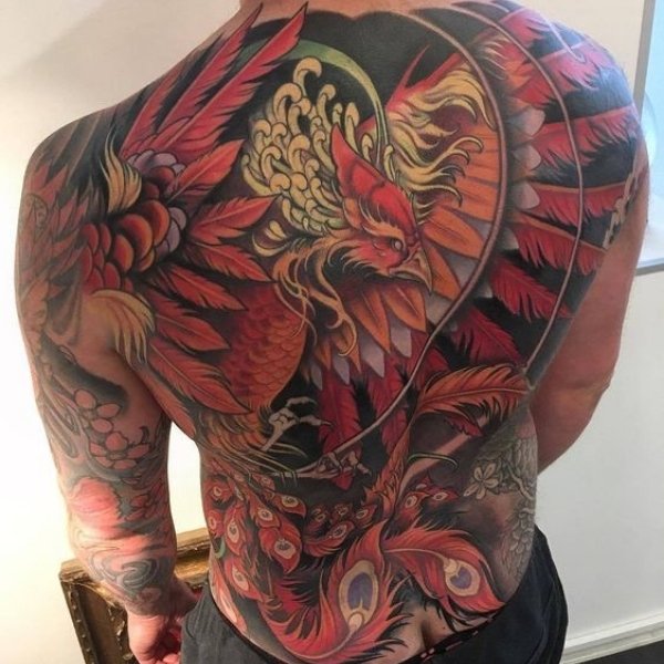 Tattoo phượng hoàng lửa kín lưng
