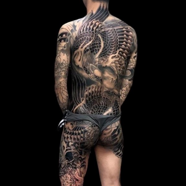 Tattoo phượng hoàng truyền thuyết kín lưng