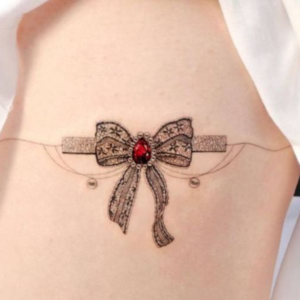 Tattoo hấp dẫn mang lại phái đẹp bụng