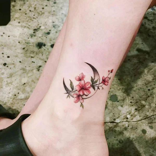 Tattoo hấp dẫn mang lại phái nữ ở cồ bàn chân đẹp