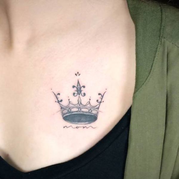 Tattoo hấp dẫn mang lại phái nữ vương vãi miện