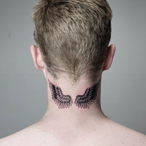 Tattoo sau gáy nam