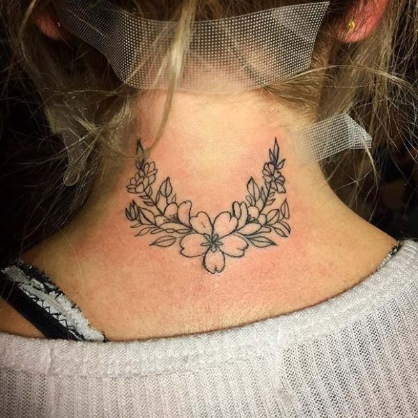 Tattoo sau gáy nữ đẹp