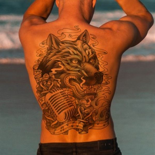 Tattoo sau lưng hình con sói đẹp