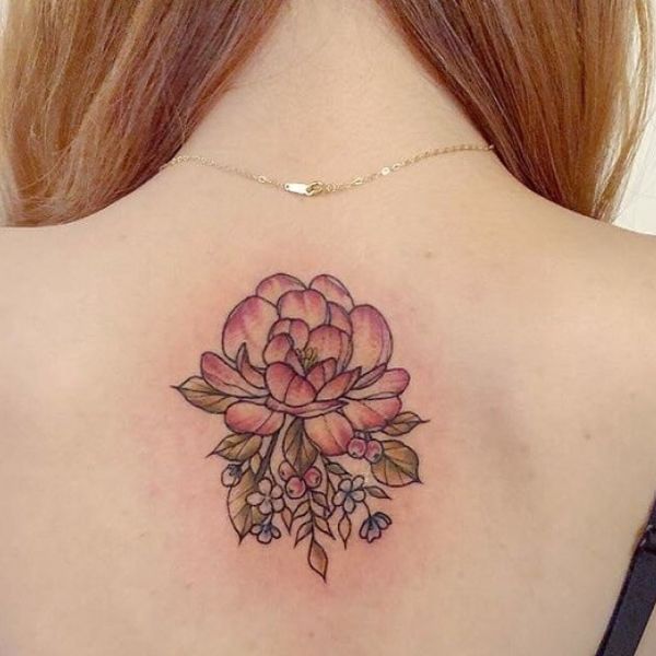 Tattoo sau lưng nữ