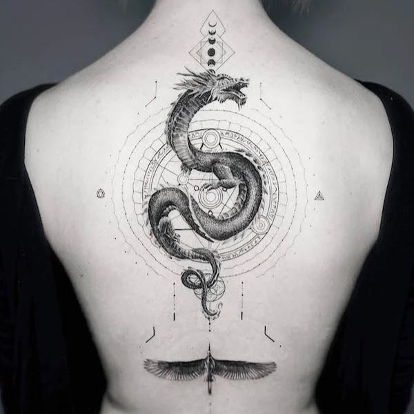 Tattoo sau lưng rồng đẹp