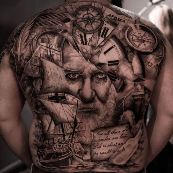 Tattoo sau lưng thiên tài