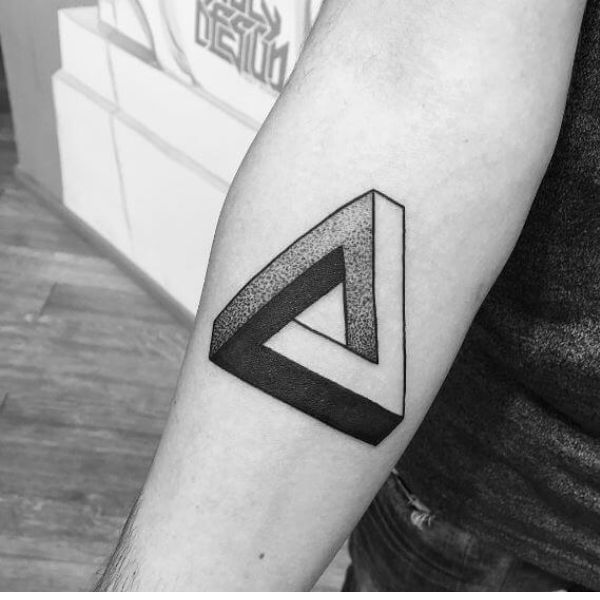 Tattoo tam giác 3d