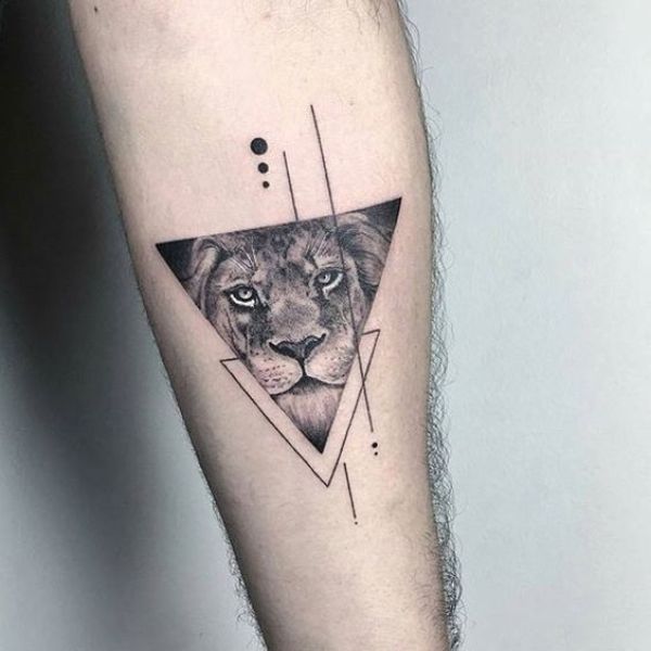Tattoo tam giác hổ