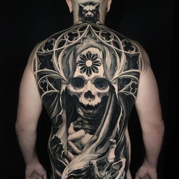 Tattoo thần chết mặt quỷ kín lưng
