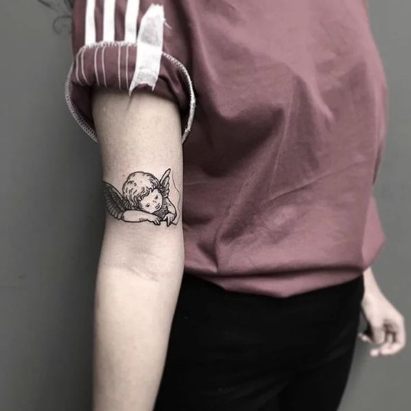 Tattoo thiên thần khuỷu tay