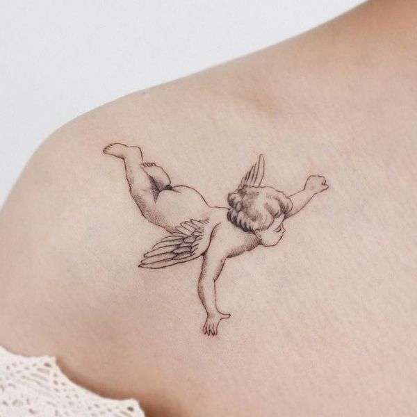 Tattoo thiên thần ở vai